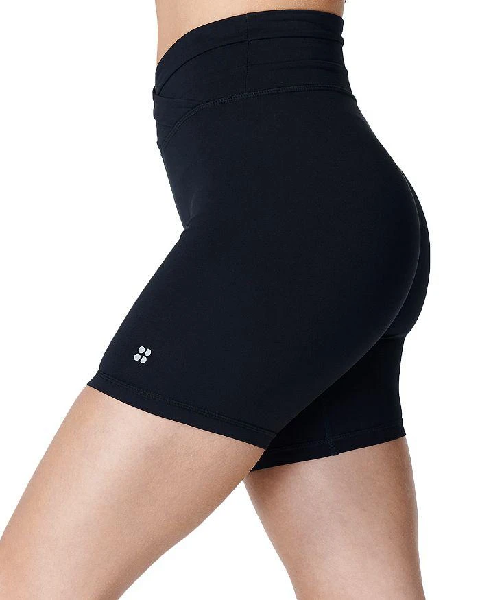 商品SWEATY BETTY|All Day Wrap Waist Shorts,价格¥326,第3张图片详细描述