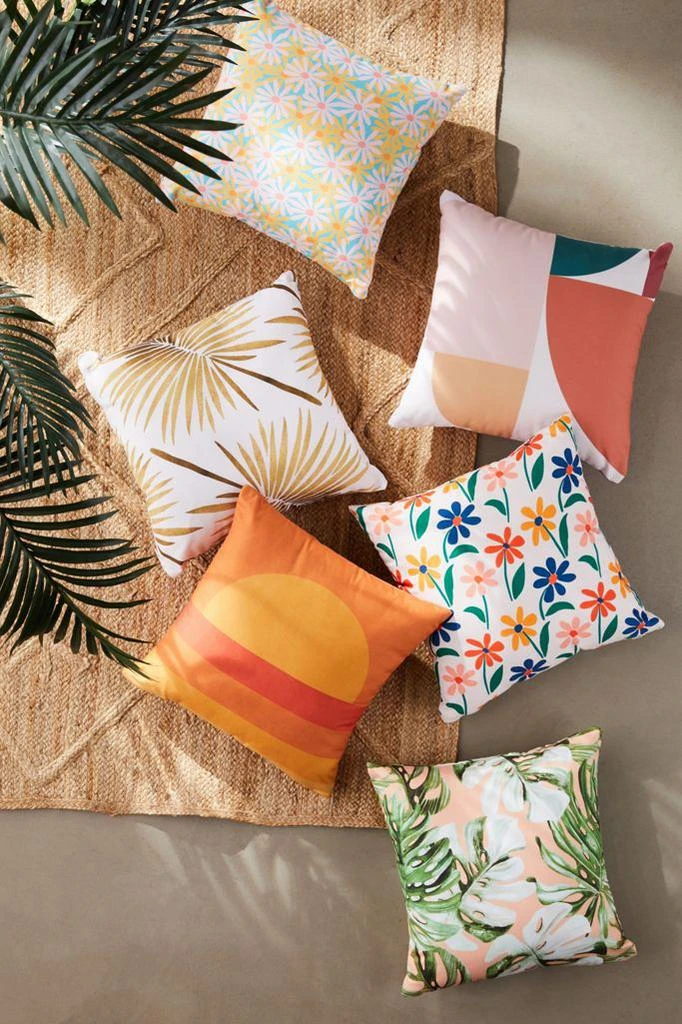 商品DENY Designs|Inez Justine For Deny Retro Sunny Floral Outdoor Throw Pillow,价格¥225,第1张图片