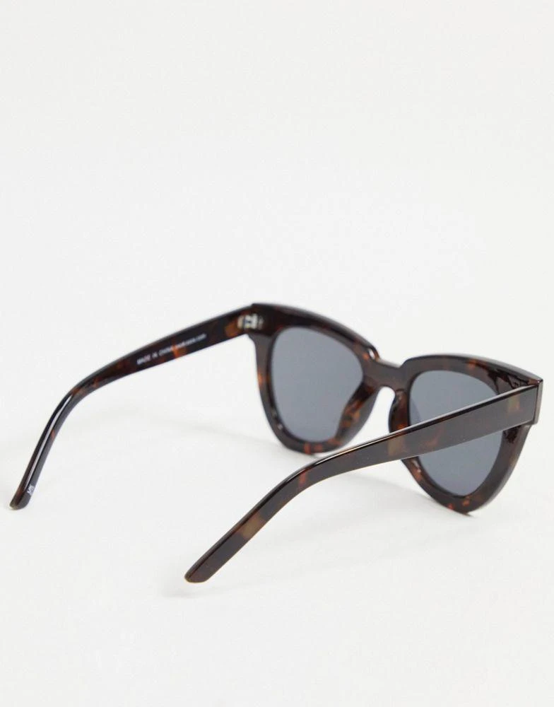 商品ASOS|ASOS DESIGN chunky flare cat eye sunglasses in dark crystal tort,价格¥134,第2张图片详细描述