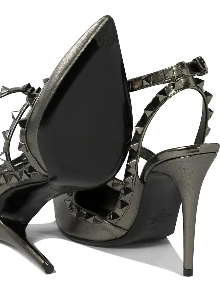 商品Valentino|Rockstud Heeled Shoes Grey,价格¥3708,第5张图片详细��描述