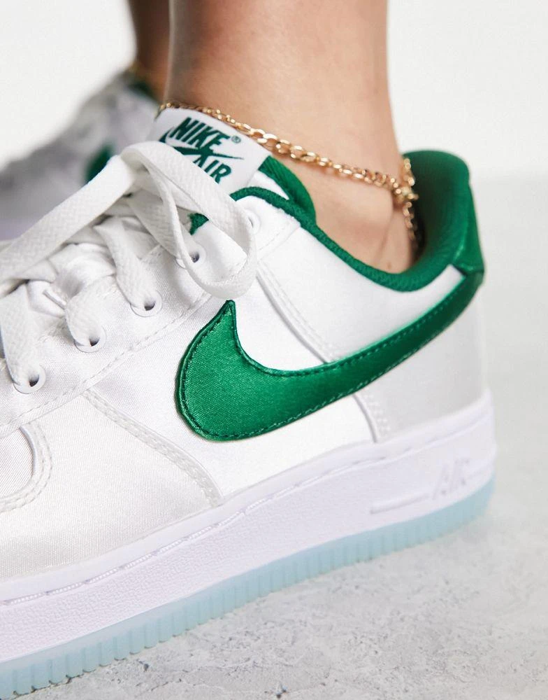 商品NIKE|Nike Air Force 1 '07 satin trainers in white and sport green,价格¥846,第3张图片详细描述