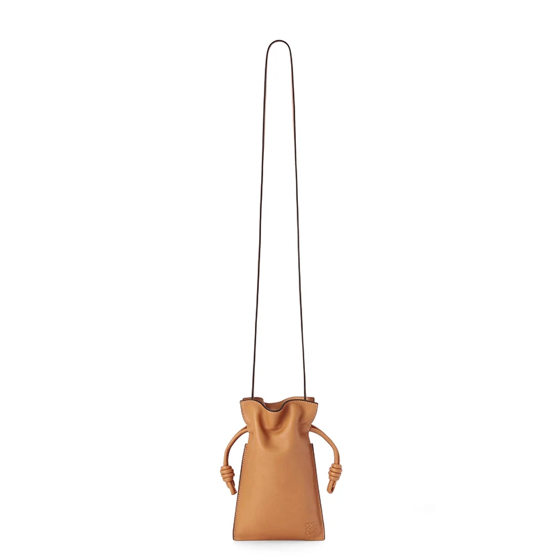 【包税】LOEWE/罗意威 22春夏新款Flamenco Pocket系列 女士暖沙色纳帕小牛皮单肩斜挎手机包0010642742 商品