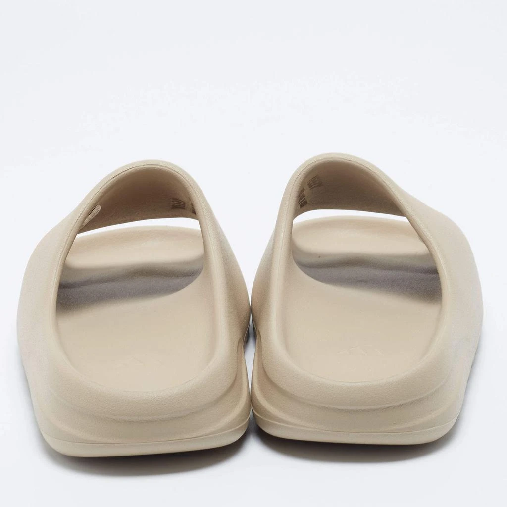 商品YEEZY|Yeezy x adidas Beige Rubber Flat Slides Size 42,价格¥2931,第5张图片详细描述