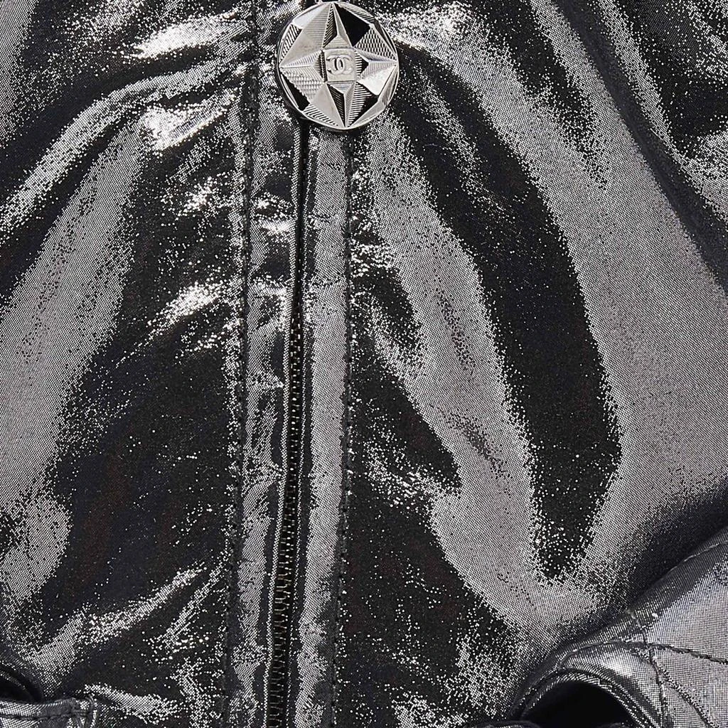 商品[二手商品] Chanel|Chanel Metallic Dark Silver Quilted Leather Large Backpack is Back Backpack,价格¥16703,第5张图片详细描述