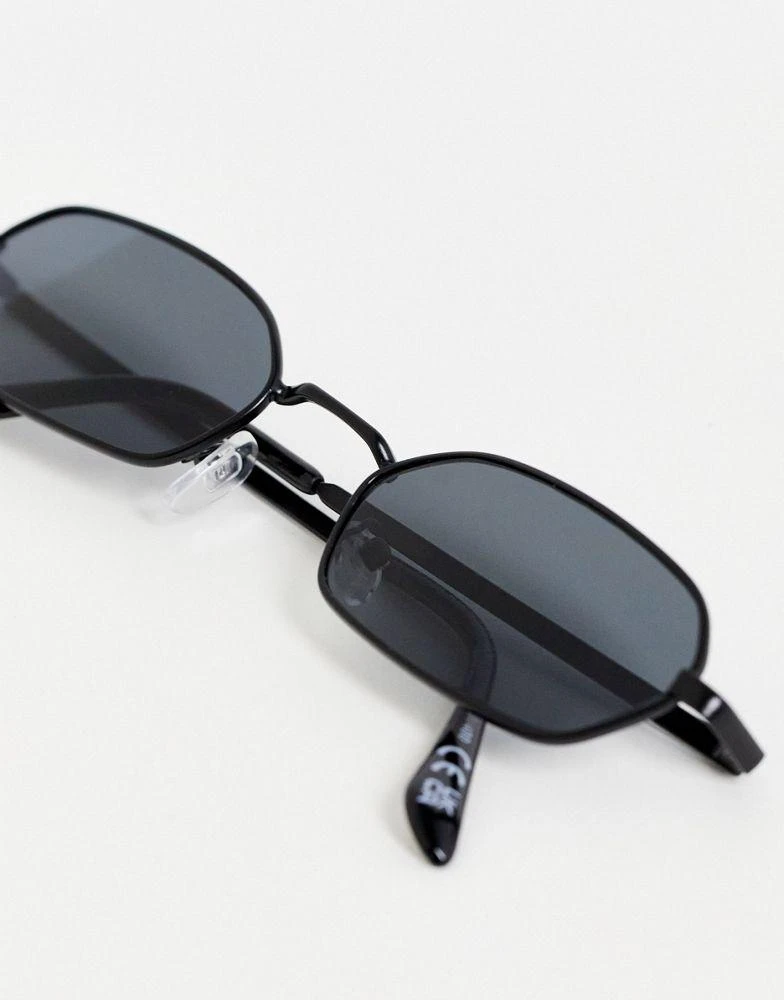 SVNX SVNX nano sunglasses in black 3