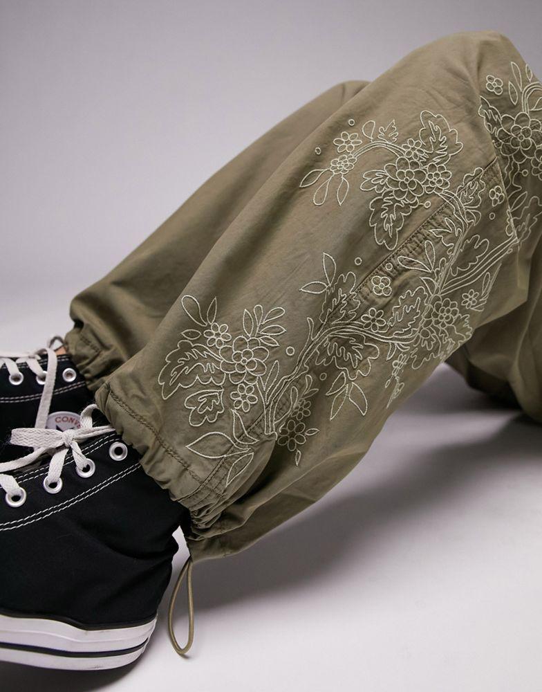 Topshop embroidered parachute balloon low rise cargo trousers in khaki商品第3张图片规格展示