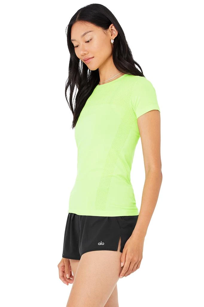 商品Alo|Seamless Essential Short Sleeve - Neon Lime,价格¥301,第3张图片详细描述