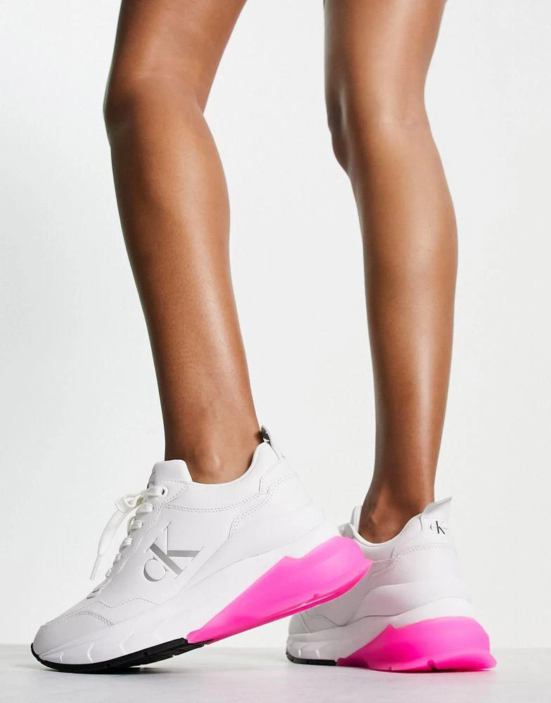 商品Calvin Klein|Calvin Klein Jeans leather sporty wedge sneaker in white,价格¥1227,第2张图片详细描述