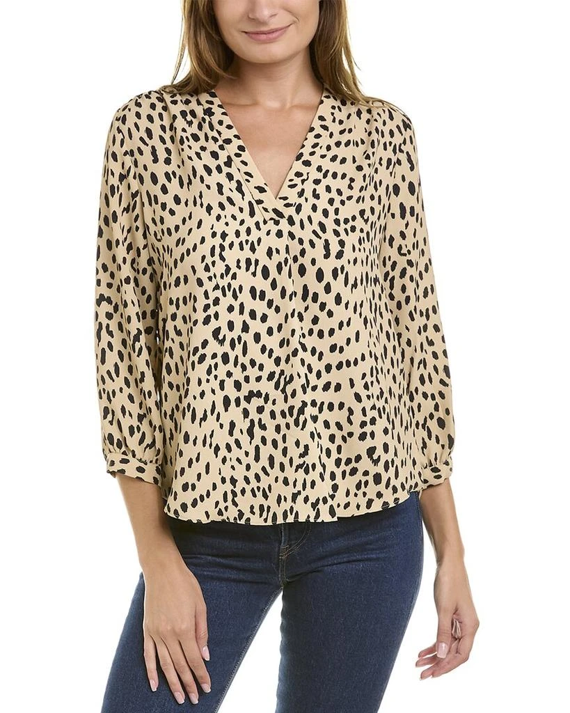 商品Vince Camuto|Vince Camuto Animal Print Blouse,价格¥268,第1张图片