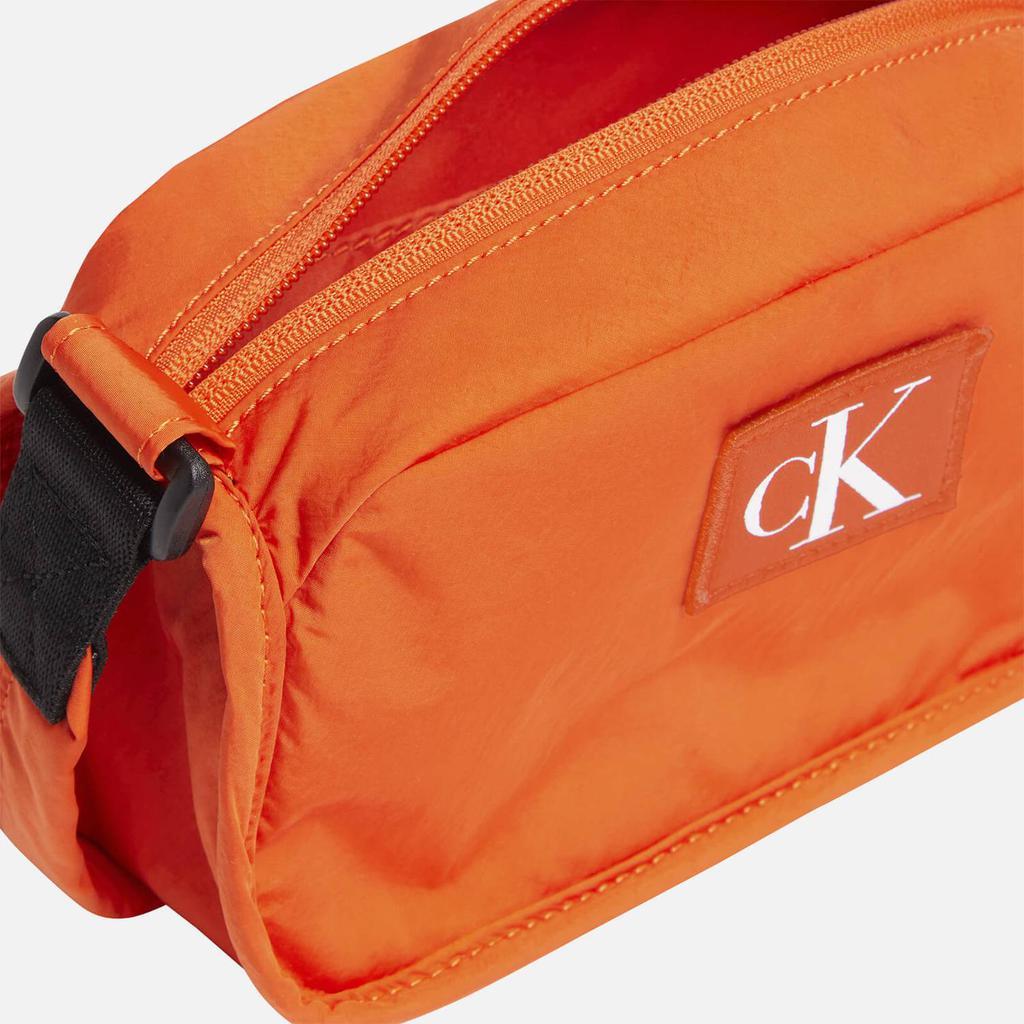 商品Calvin Klein|Calvin Klein Jeans City Nylon Camera Bag,价格¥509,第5张图片详细描述
