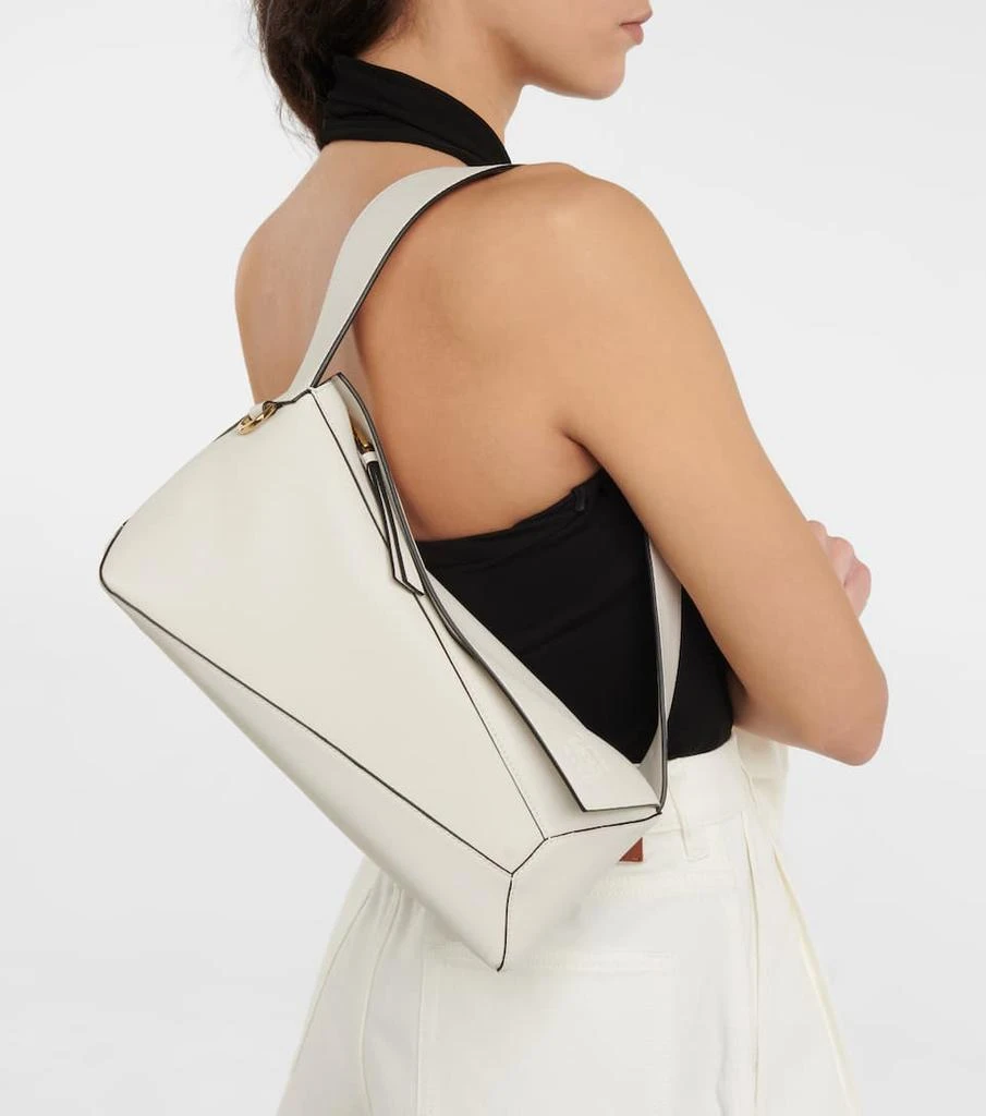 商品Loewe|Puzzle slouchy leather shoulder bag,价格¥18148,第2张图片详细描述
