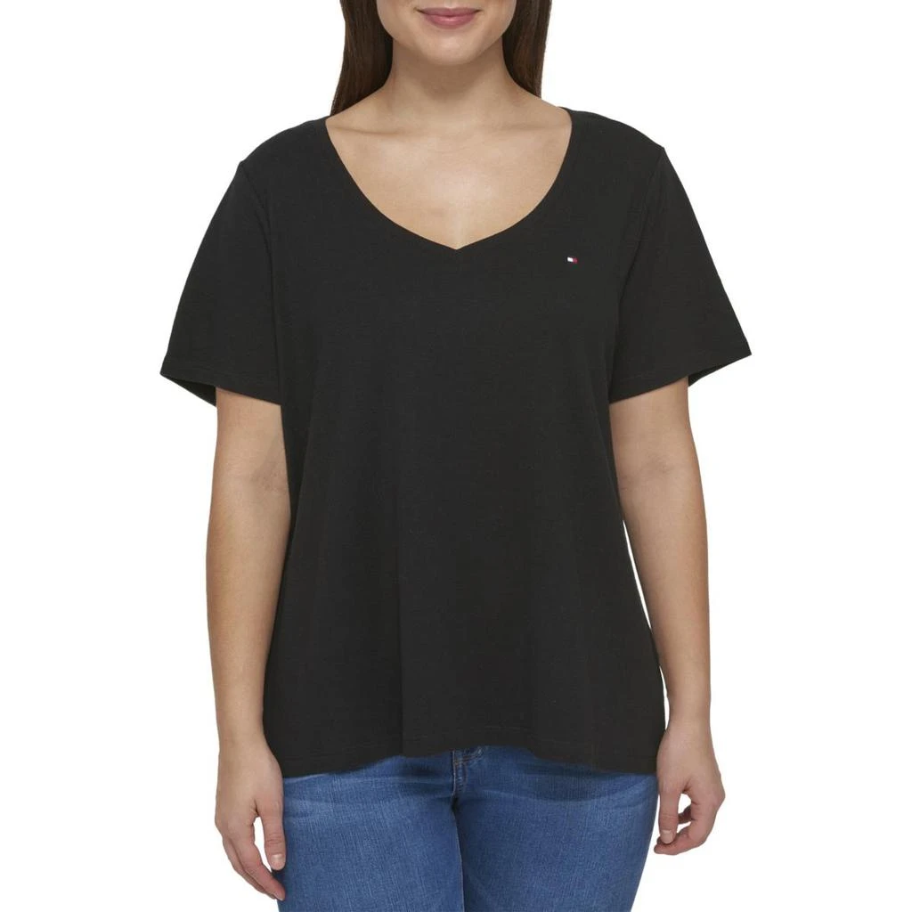 商品Tommy Hilfiger|Tommy Hilfiger Womens Plus Ribbed Trim V-Neck Casual Top,价格¥85,第2张图片详细描述