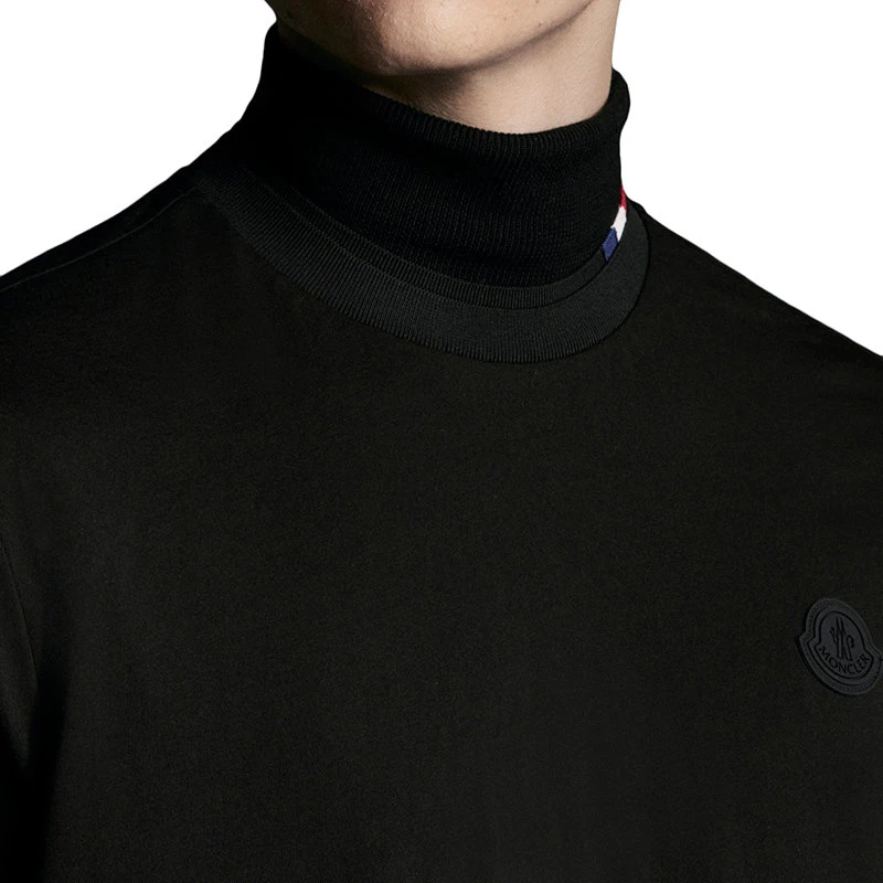 商品Moncler|【预售3-7天】Moncler/蒙克莱 男士黑色纯棉同色徽标贴片短袖T恤H20918C00027829H8999,价格¥2213,第5张图片详细描述