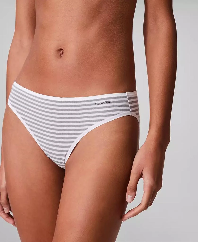 商品Calvin Klein|Cotton Form Bikini Underwear QD3644,价格¥111,第1张图片