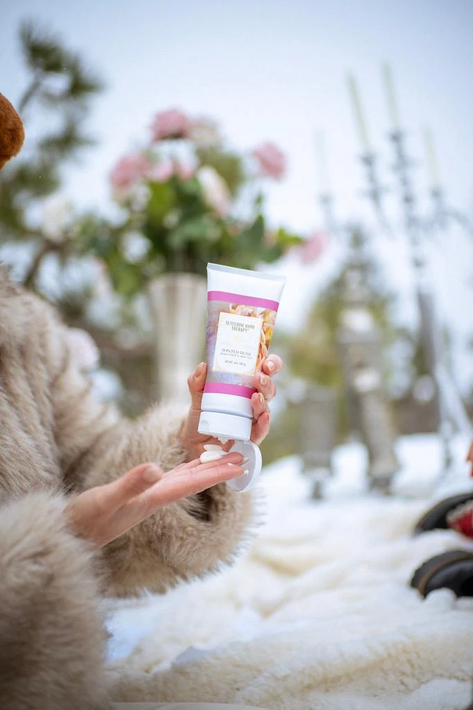 商品Camille Beckman|Glycerine Hand Therapy™ 6oz Winter Rose,价格¥141,第1张图片