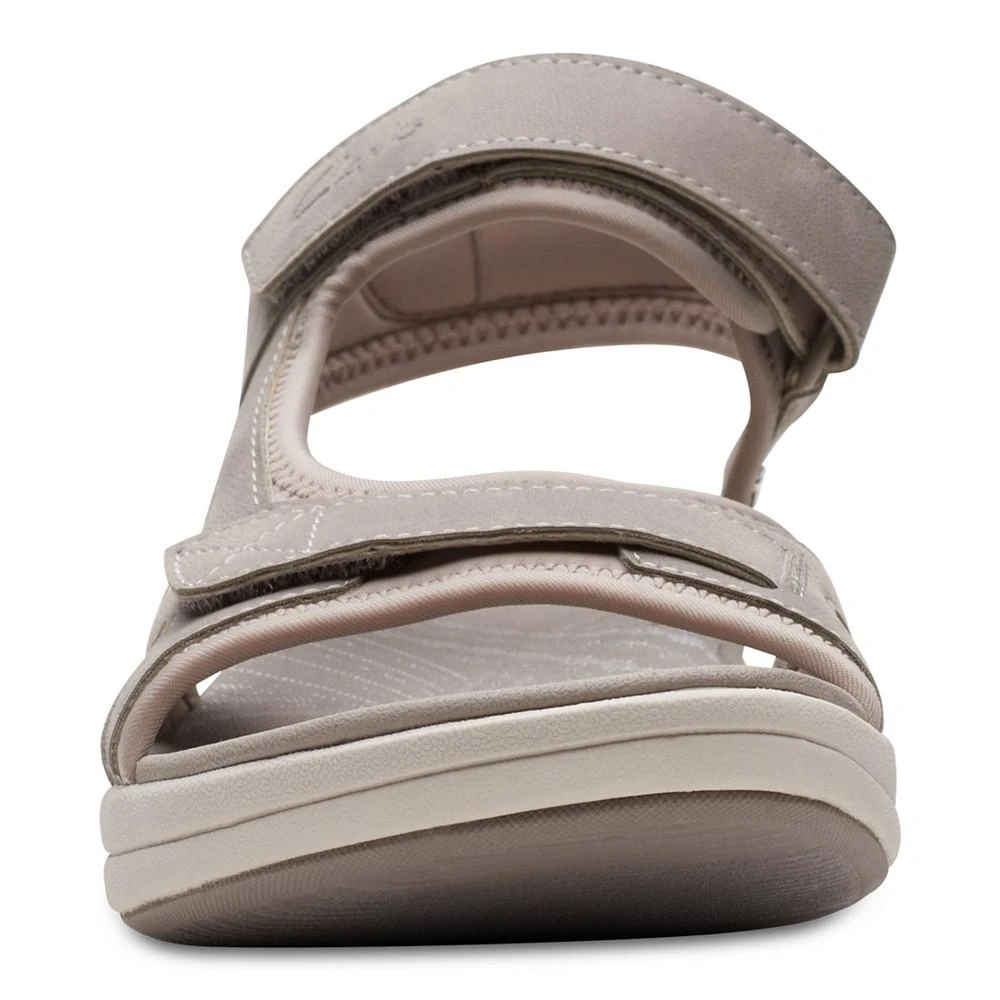 商品Clarks|Women's Cloudsteppers Mira Bay Strappy Sport Sandals,价格¥555,第3张图片详细描述