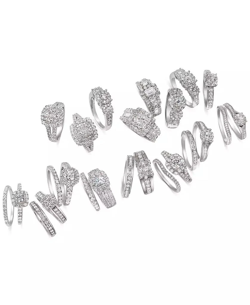 Diamond Cluster Bridal Set (1-1/2 ct. t.w.) in 14k White Gold or 14k Yellow Gold 商品