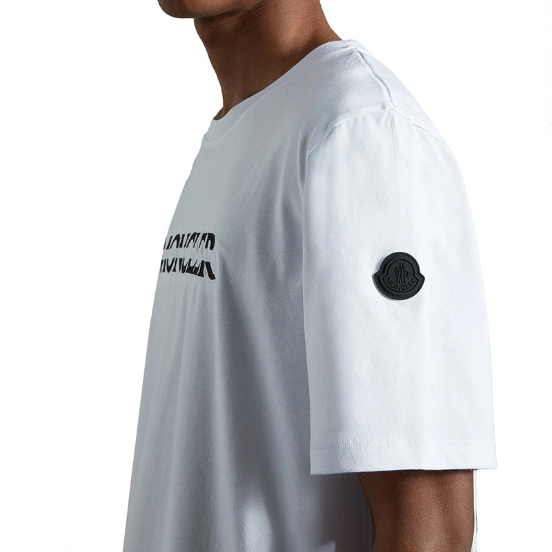 商品Moncler|【预售3-7天】Moncler/蒙克莱 22年秋冬新款 男士光学白色纯棉硅胶标志短袖T恤H20918C00008829H8001,价格¥1992,第4张图片详细描述