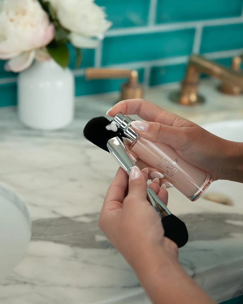 商品Revive|Fermitif Neck Serum + Dual Ended Applicator Brush, 1.7 oz.,价格¥1620,第2张图片详细描述