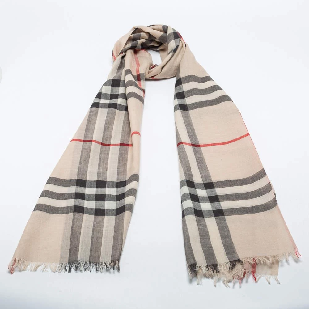 商品[二手商品] Burberry|Burberry Light Beige Giant Check Wool & Silk Scarf ,价格¥2775,第2张图片详细描述