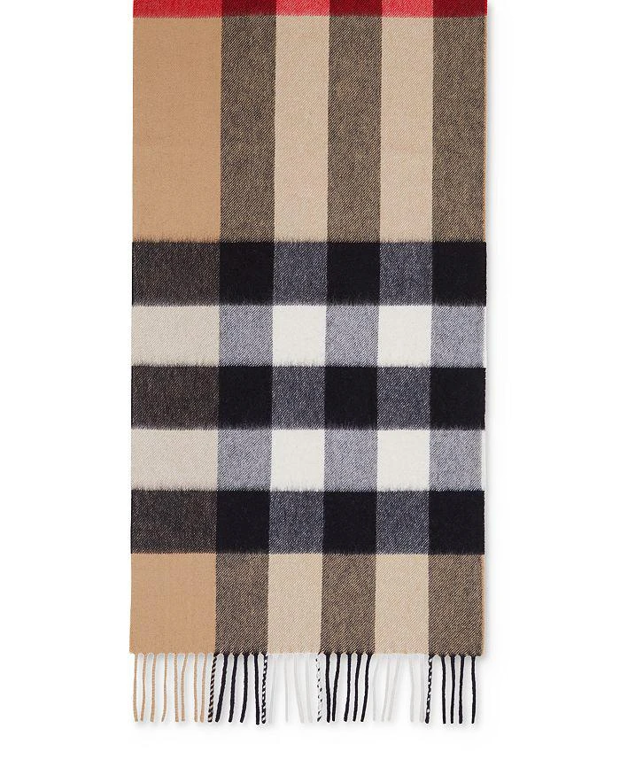 商品Burberry|黑白格纹羊绒围巾 Half Mega Check Scarf,价格¥4909,第4张图片详细描述