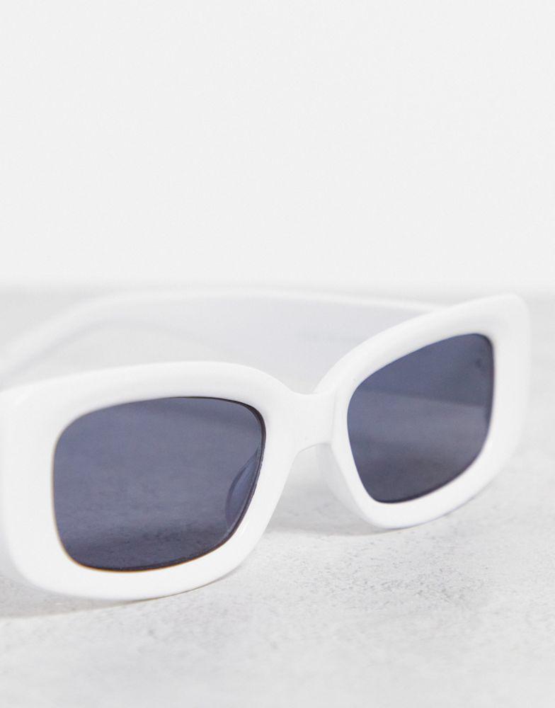 ASOS DESIGN rectangle sunglasses with smoke lens in white - WHITE商品第4张图片规格展示