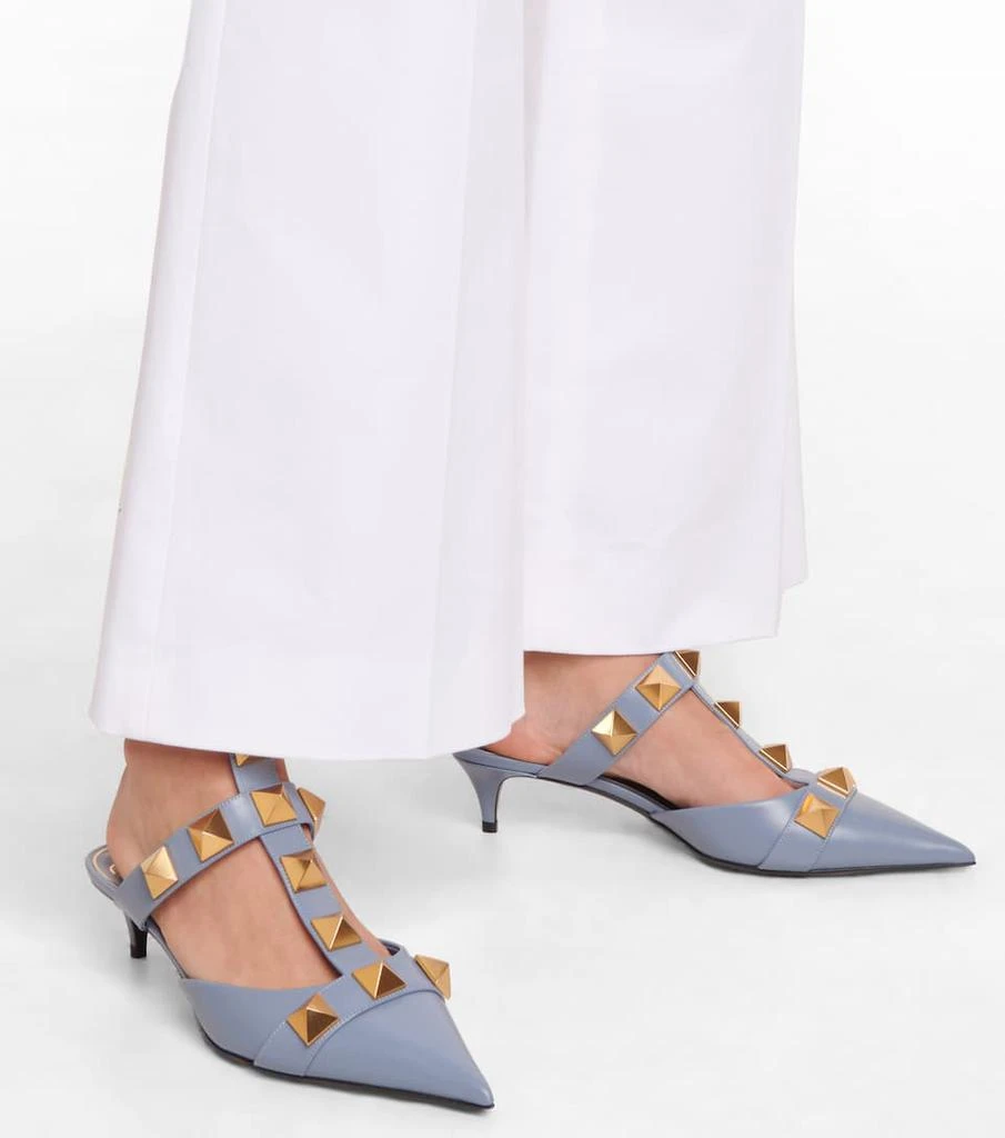 商品Valentino|Roman Stud leather mules,价格¥8103,第4张图片详细描述