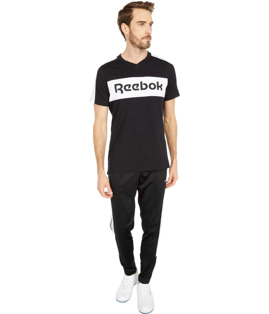 商品Reebok|Training Essentials Logo Short Sleeve Graphic Tee,价格¥156,第5张图片详细描述