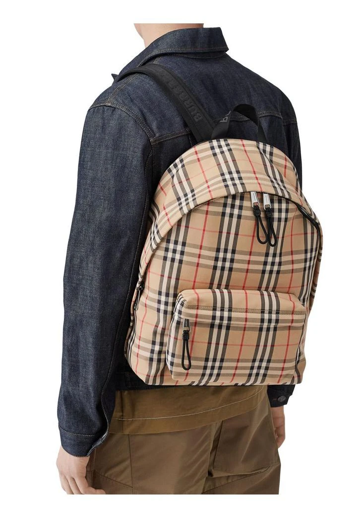 商品Burberry|Vintage check nylon backpack,价格¥10471,第4张图片详细描述