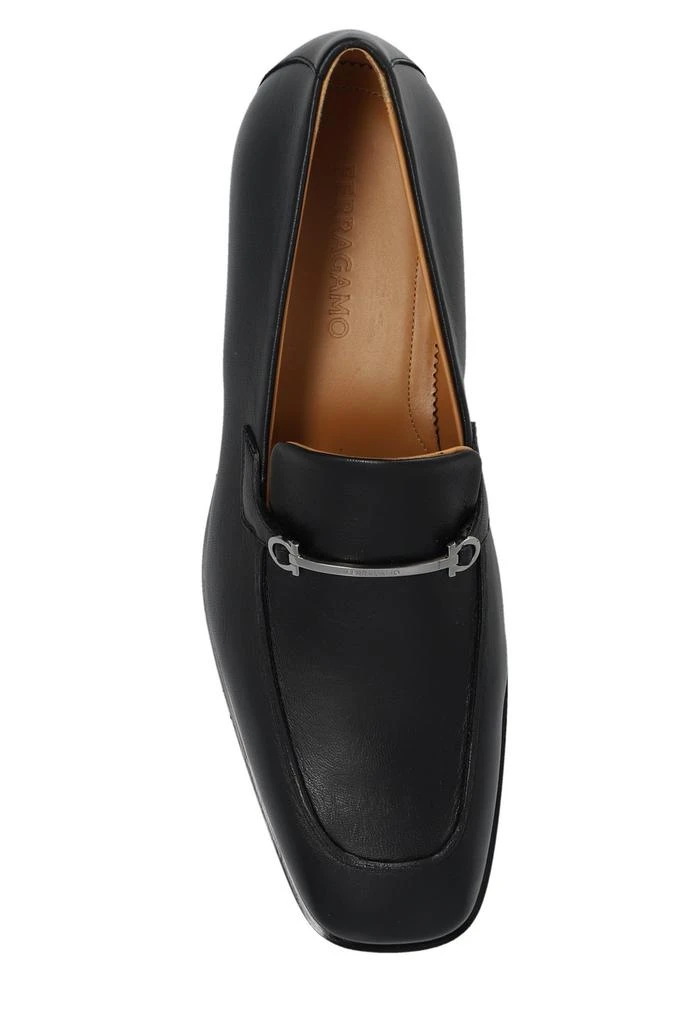 商品Salvatore Ferragamo|Ferragamo Gancini-Plaque Slip-On Loafers,价格¥5061,第4张图片详细描述