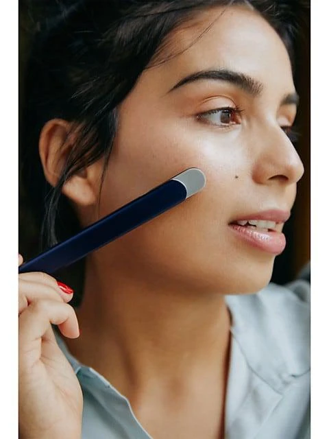 商品SolaWave|Blue Light Therapy Beauty Device,价格¥891,第3张图片详细描述