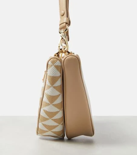 Symbole皮革迷你包袋 商品