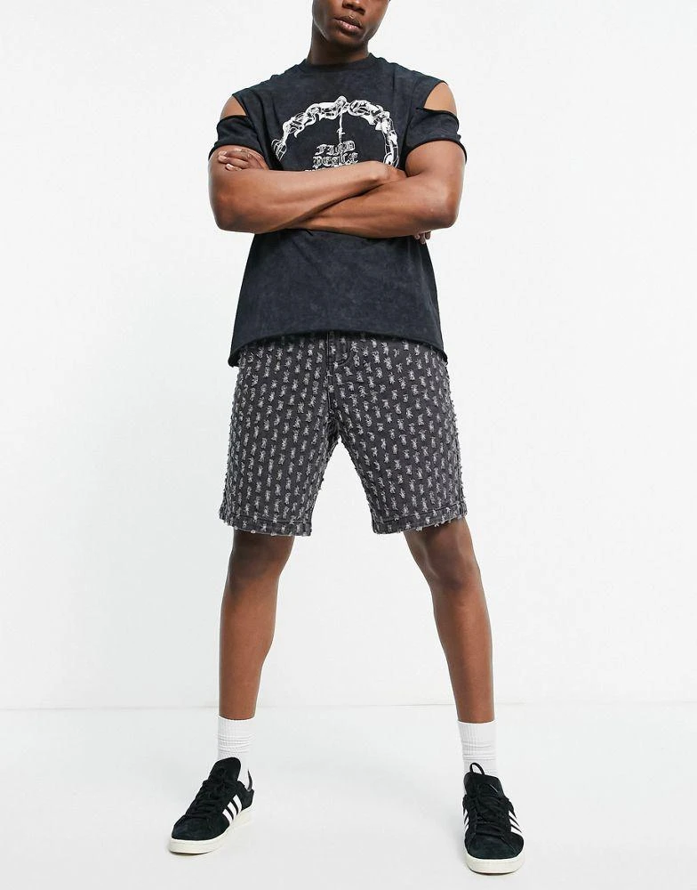 商品Jaded London|Jaded London skater fit shorts in black textured denim,价格¥210,第1张图片