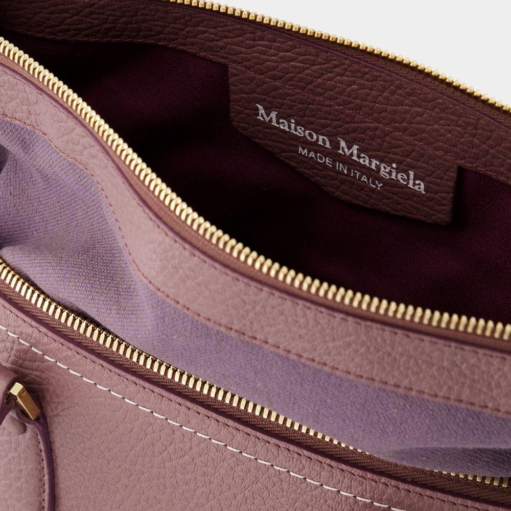 商品MAISON MARGIELA|5Ac Classic Medium Bag in Pink Leather,价格¥21475,第6张图片详细描述