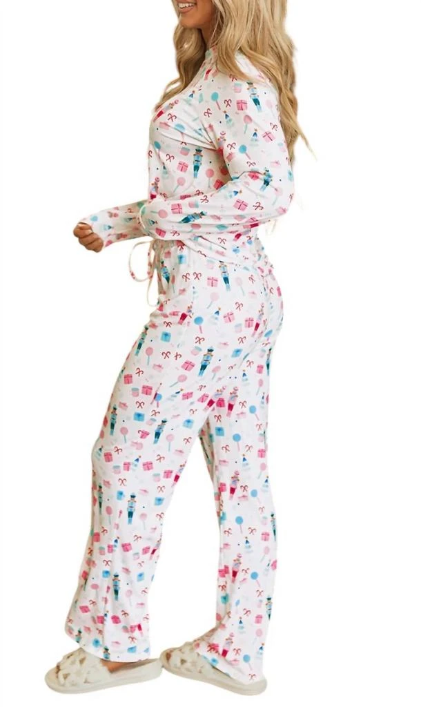 商品Little Daisy Closet|Holiday Pajamas In White,价格¥412,第2张图片详细描述
