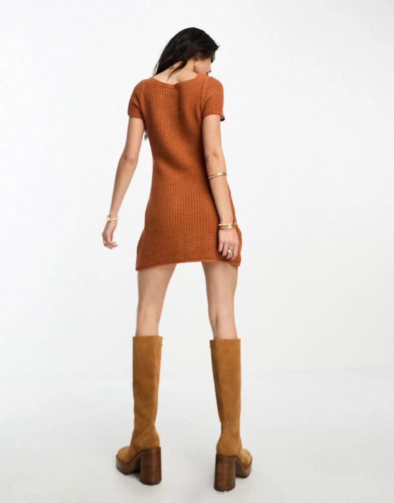 商品ASOS|ASOS DESIGN crochet mini dress with square neck in brown,价格¥57,第3张图片详细描述