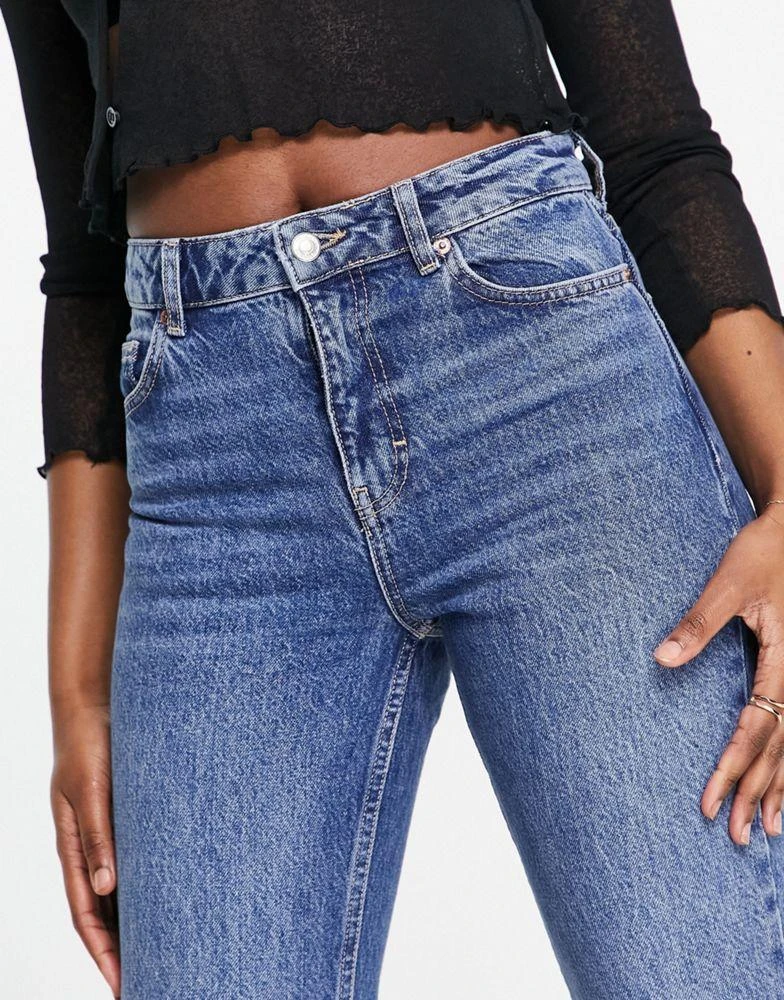 商品Topshop|Topshop 90s flare jeans in mid blue,价格¥206,第4张图片详细描述