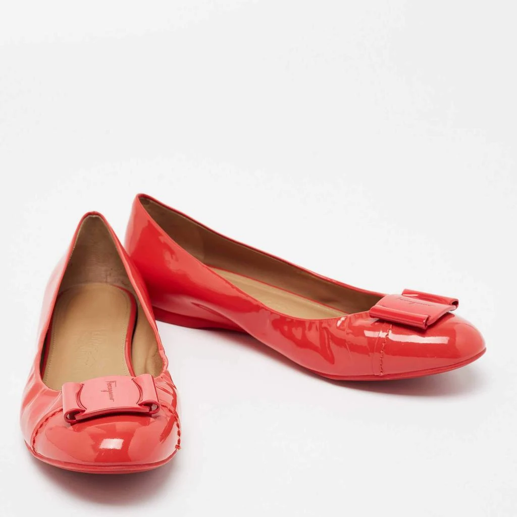 商品[二手商品] Salvatore Ferragamo|Salvatore Ferragamo Coral Pink Patent Leather Degrade Ballet Flat Size 39.5,价格¥1346,第4张图片详细描述