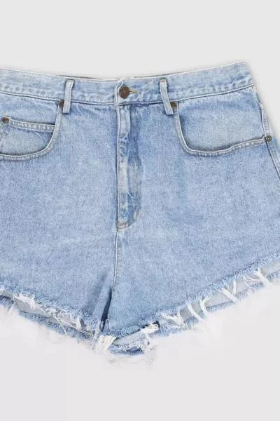 商品Urban Outfitters|Vintage 90s Lizwear Medium Wash Denim High Rise Shorts,价格¥492,第3张图片详细描述