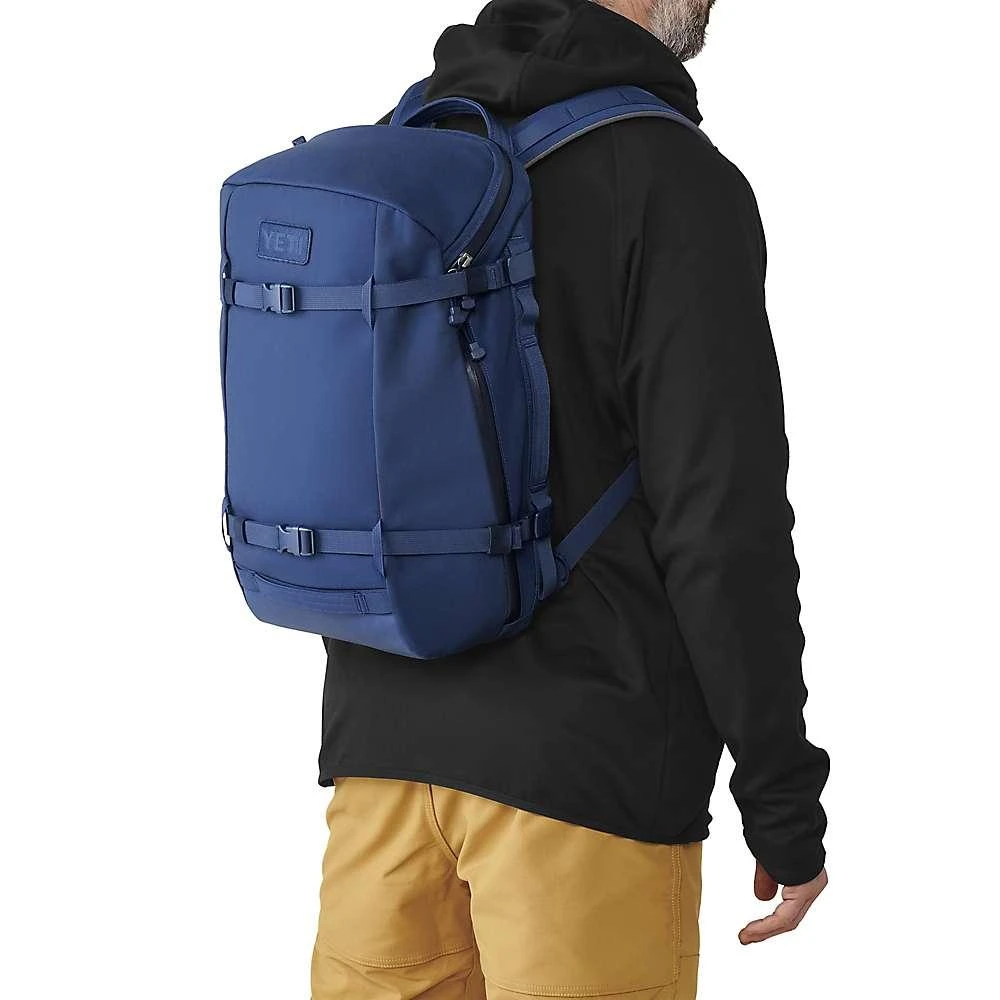 商品YETI|YETI Crossroads 22L Backpack,价格¥1651,第2张图片详细描述
