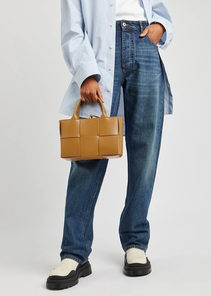 商品Bottega Veneta|Arco Intrecciato mini leather tote,价格¥21930,第5张图片详细描述