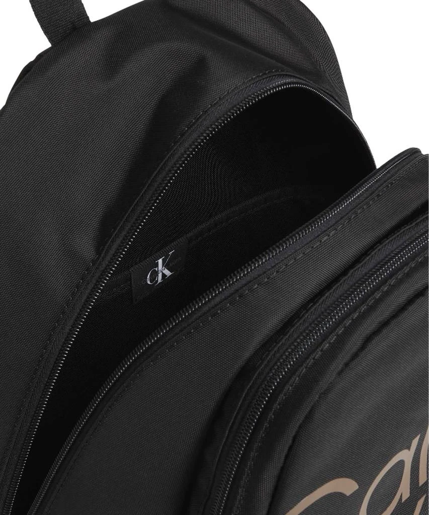 商品Calvin Klein|Calvin Klein Jeans Backpack,价格¥797,第3张图片详细描述