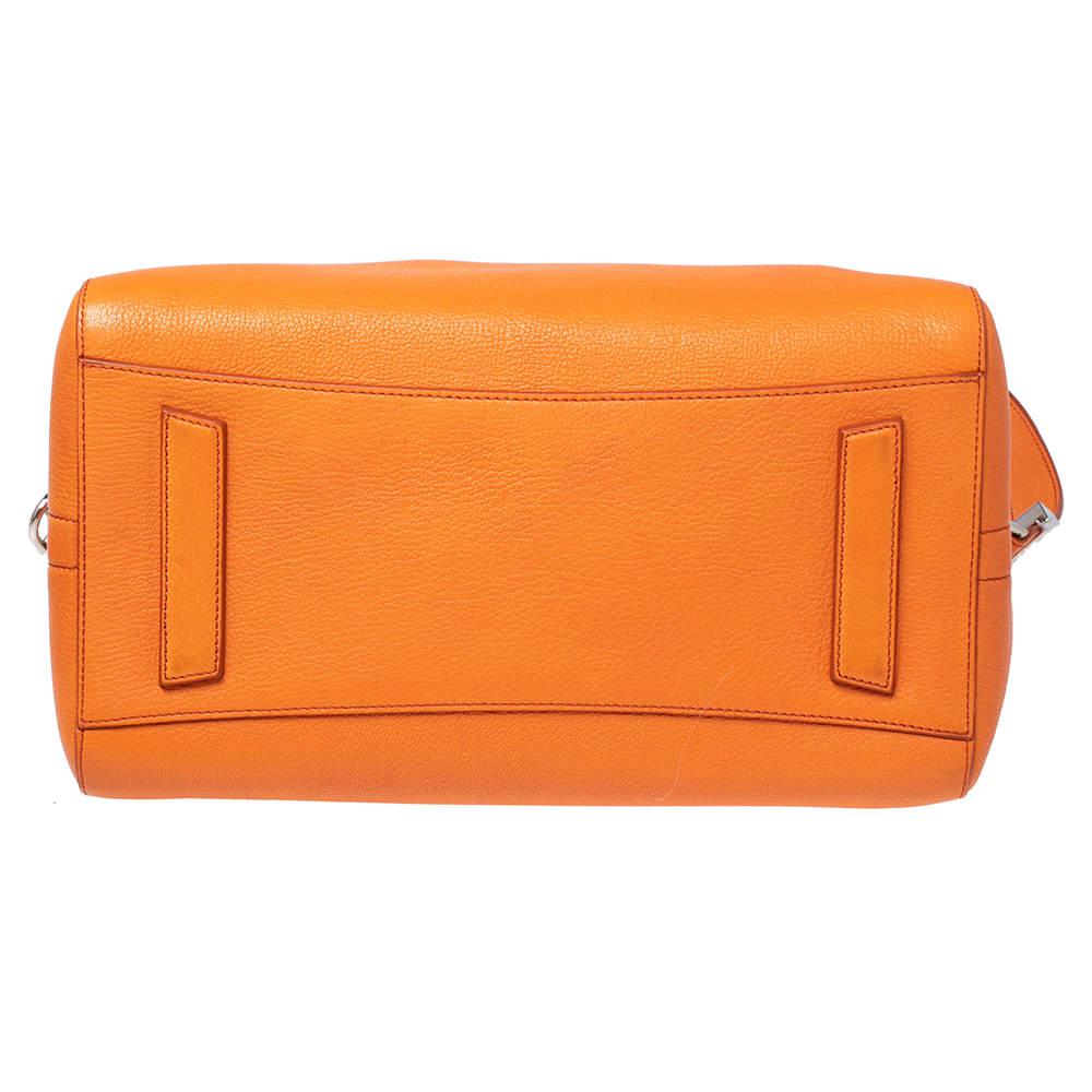 Givenchy Orange Leather Medium Antigona Satchel商品第5张图片规格展示