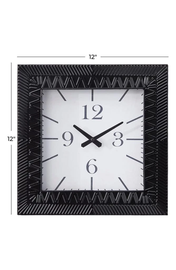 商品VIVIAN LUNE HOME|Black Metal Modern Wall Clock,价格¥469,第3张图片详细描述