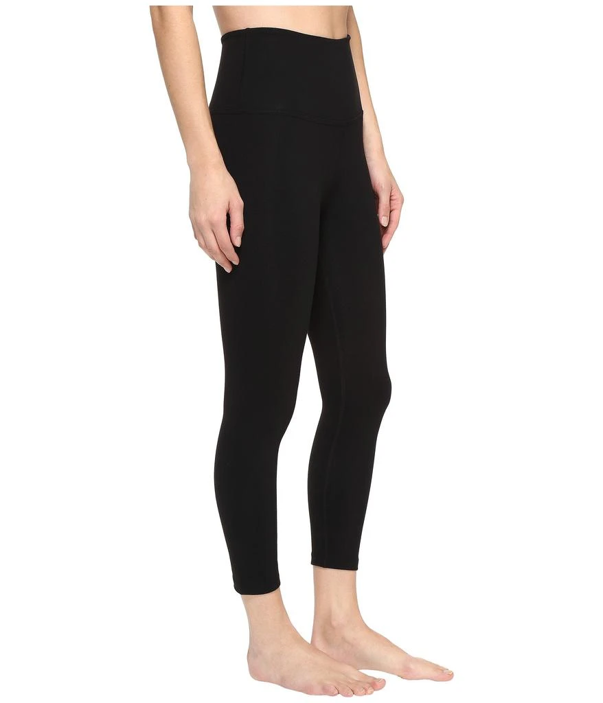 商品Beyond yoga|High-Waisted Capri Leggings,价格¥598,第4张图片详细描述