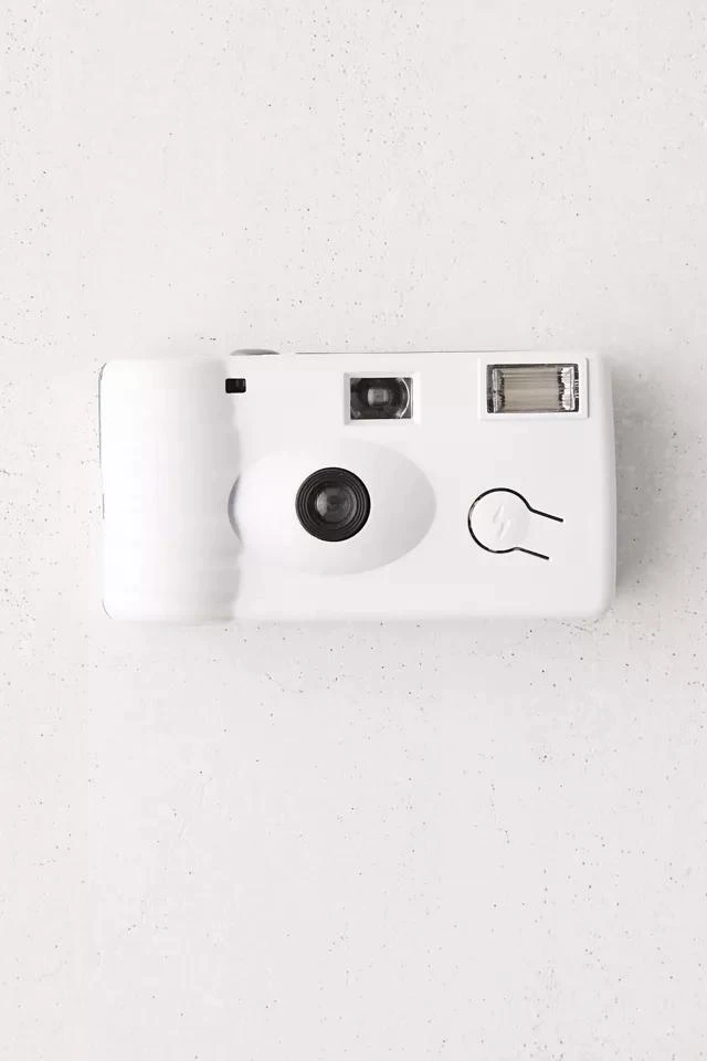 商品Urban Outfitters|Matte Disposable Camera,价格¥220,第1张图片