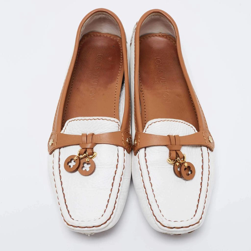 商品[二手商品] Louis Vuitton|Louis Vuitton White/Tan Leather Charm Loafers Size 39.5,价格¥2592,第3张图片详细描述