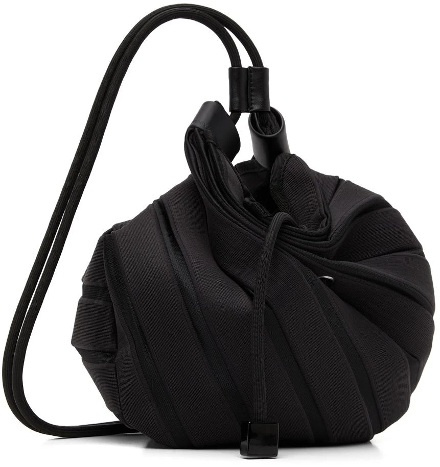 商品Issey Miyake|Black Linear Knit Bag,价格¥2632,第3张图片详细描述