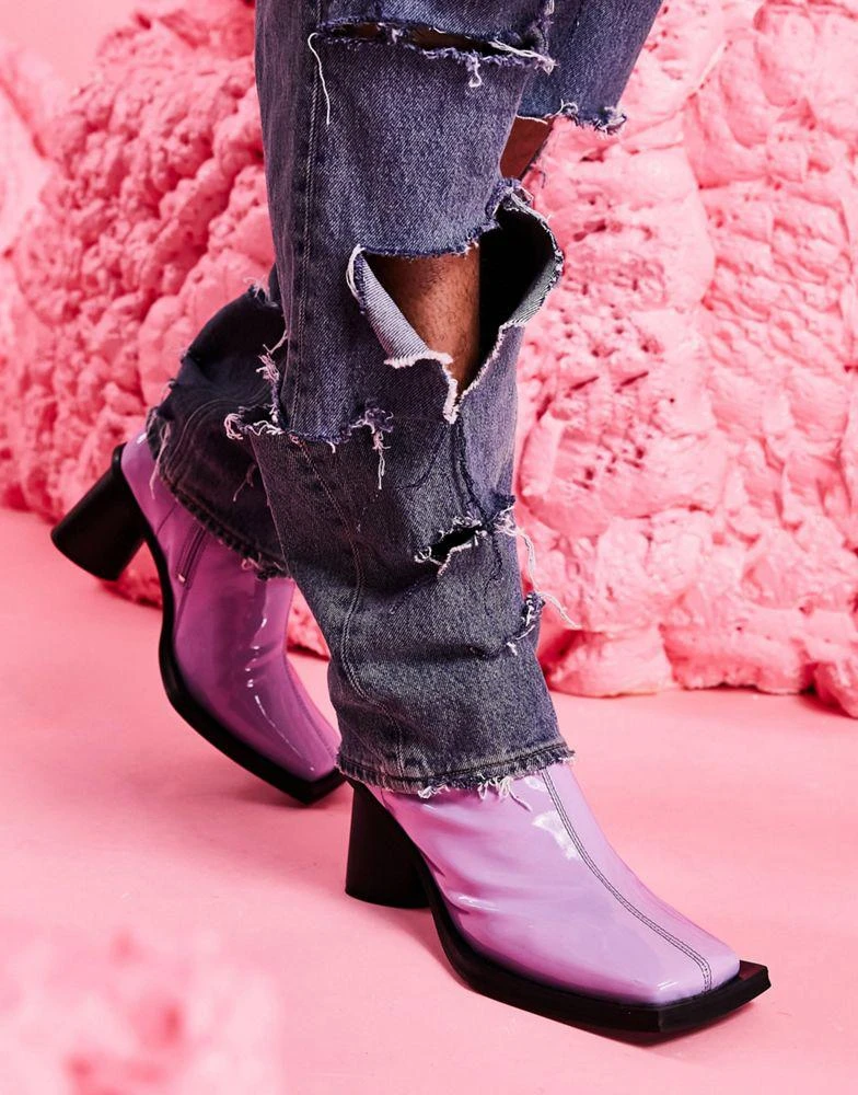 商品ASOS|ASOS DESIGN Heeled chelsea boot in lilac patent faux leather with contrast sole,价格¥429,第2张图片详细描述