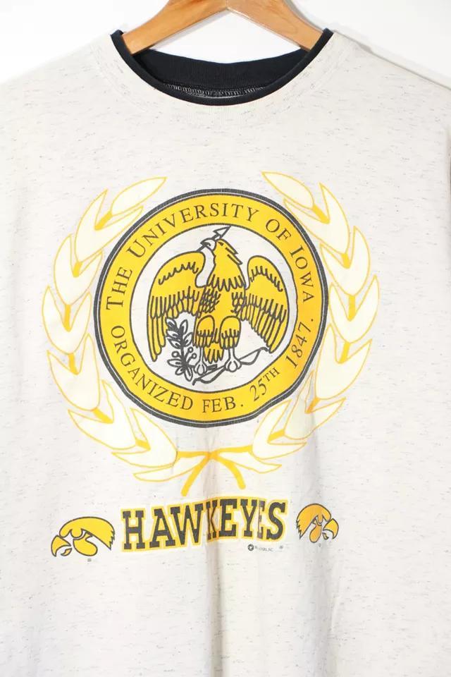 商品Urban Outfitters|Vintage University of Iowa Boxy Layered T-shirt,价格¥743,第4张图片详细描述